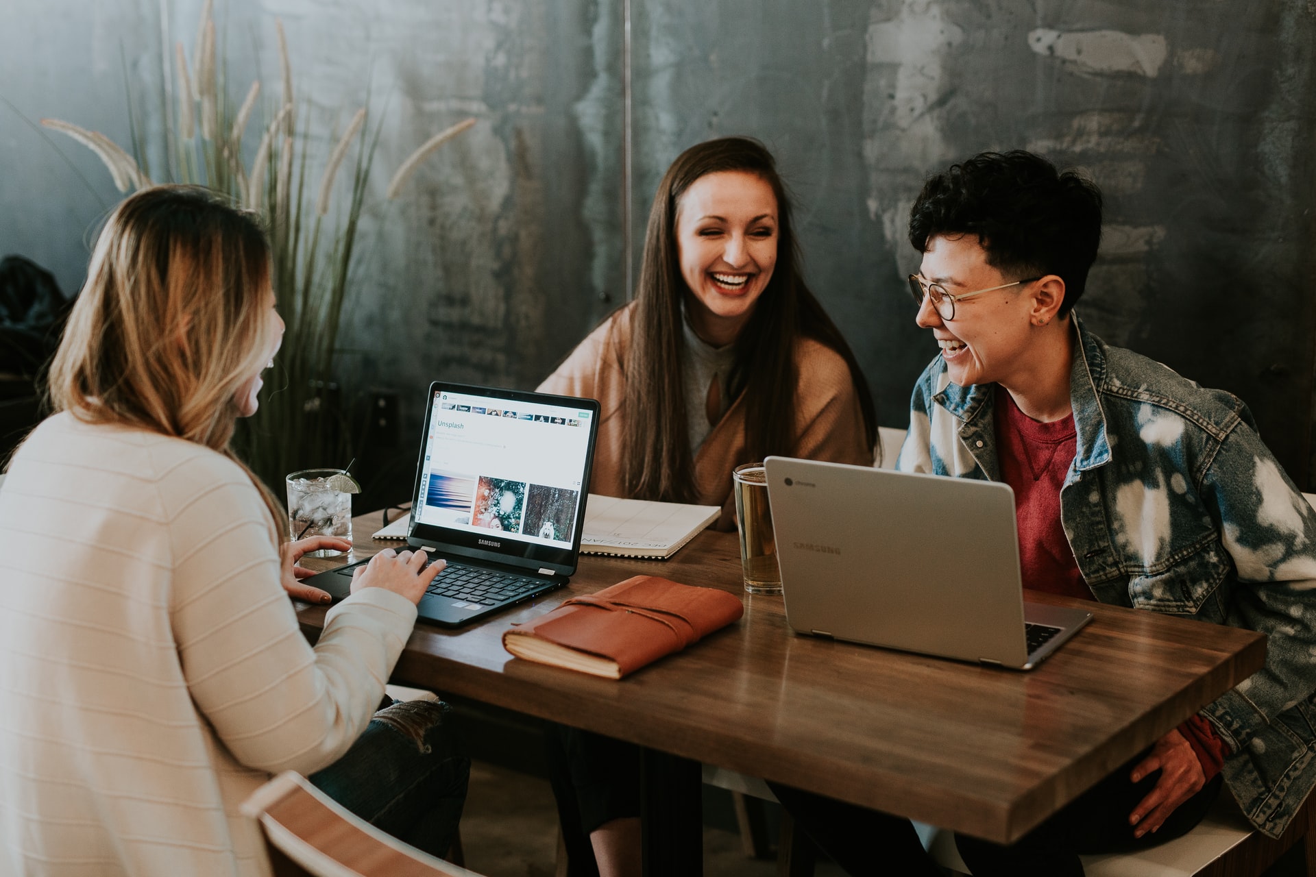 Re-inventing the wheel Creating scalable customer experience with process automation